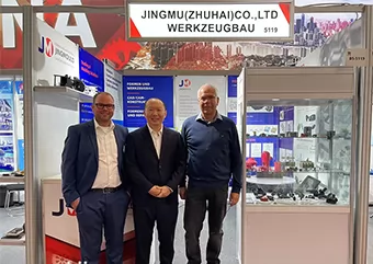 ドイツの展示会ではスマートホーム電子スイッチ用のプラスチックハウジング成形部品を展示